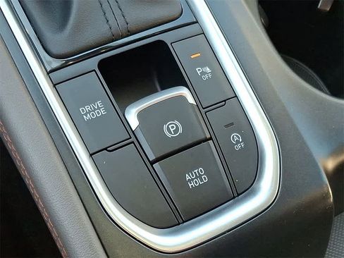 Used 2019 Hyundai Santa Fe Limited image 22