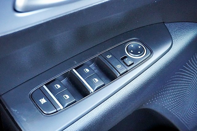 Used 2023 Kia Forte LXS w/ LXS Technology Package FWD image 31