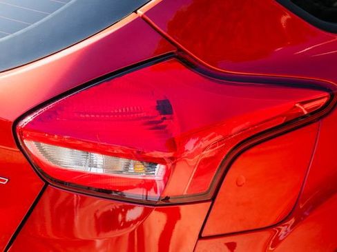 Used 2018 Ford Focus ST w/ Equipment Group 401A image 60