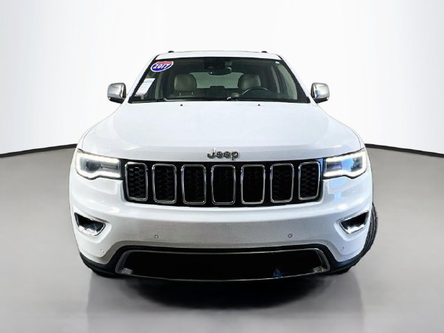Used 2017 Jeep Grand Cherokee Limited w/ Luxury Group II RWD image 3