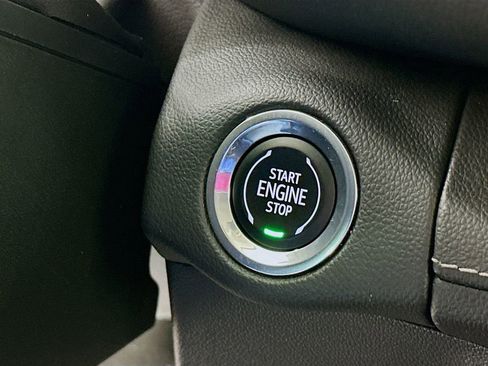 Used 2023 Buick Envision Preferred image 19