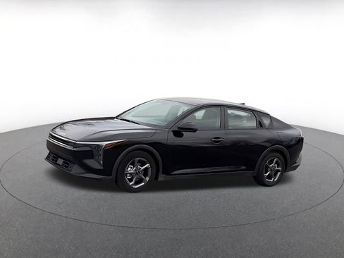 Used 2025 Kia K4 LXS image 8