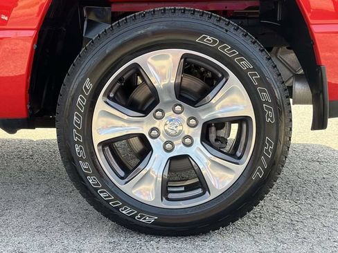 Used 2023 RAM 1500 Laramie AWD/4WD image 11