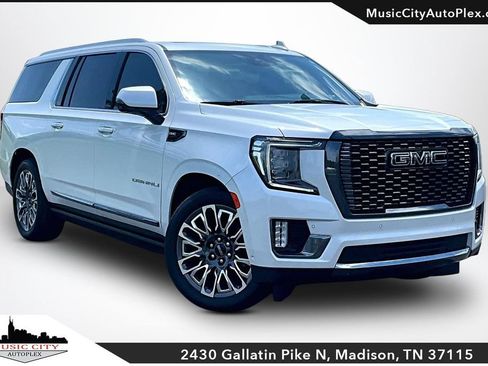 Used 2024 GMC Yukon XL Denali Ultimate AWD/4WD image 1