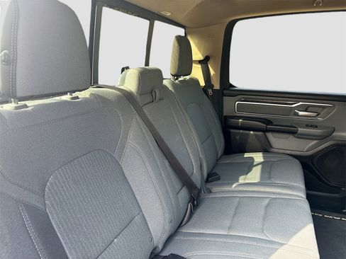 Used 2019 RAM 1500 Big Horn image 25