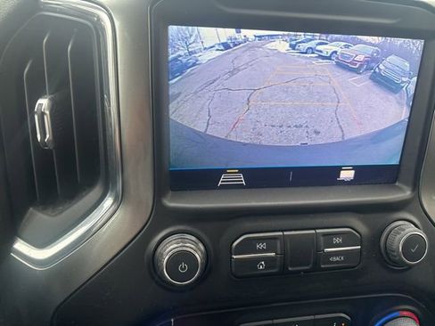 Used 2021 Chevrolet Silverado 1500 LT image 29