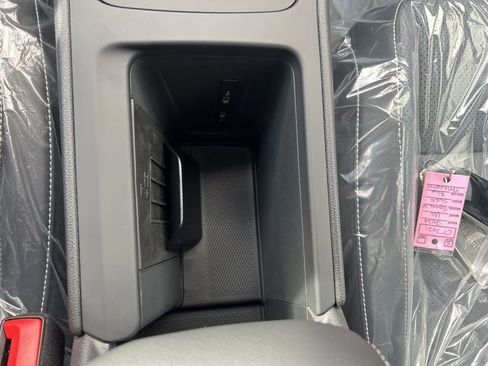 New 2026 Volkswagen Tiguan SE image 21