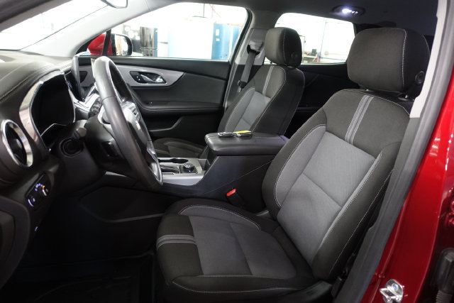 Used 2024 Chevrolet Blazer LT w/ Convenience Package FWD image 11