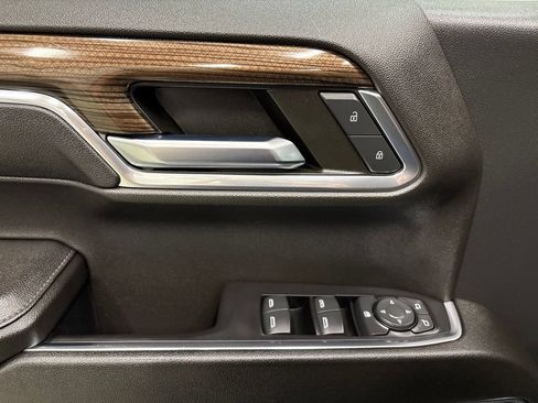Used 2023 Chevrolet Silverado 1500 LT w/ Protection Package AWD/4WD image 16