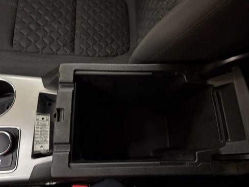 Used 2019 Chevrolet Blazer LT image 59