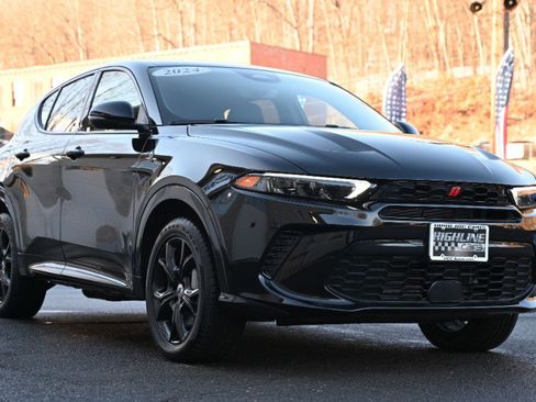 Used 2024 Dodge Hornet R/T w/ R/T Blacktop Package image 7