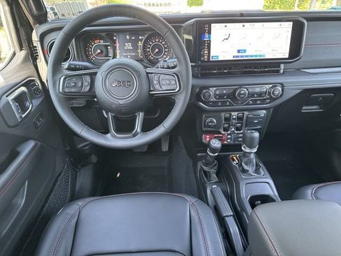 New 2026 Jeep Wrangler Unlimited Rubicon AWD/4WD image 19