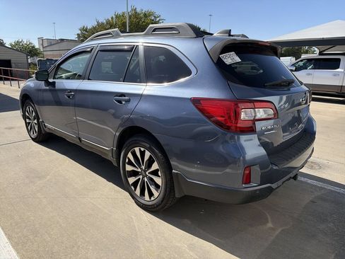 Used 2017 Subaru Outback 2.5i Limited AWD/4WD image 4