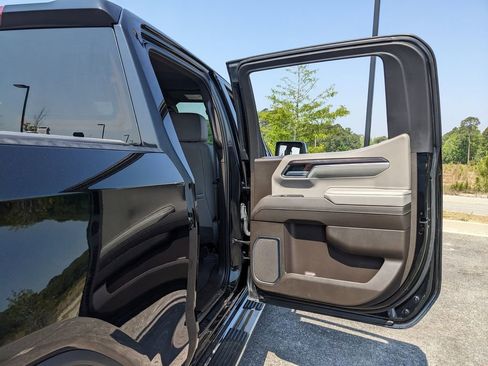 Used 2022 GMC Sierra 1500 SLT w/ SLT Convenience Package AWD/4WD image 61