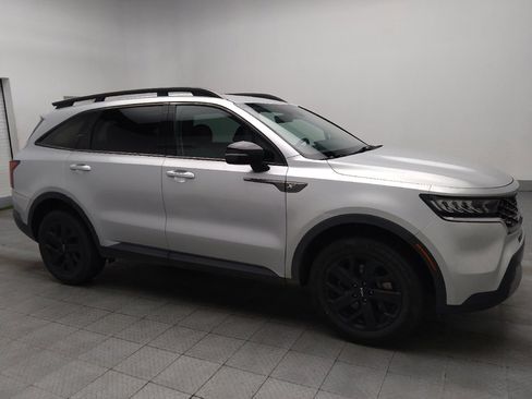 Used 2022 Kia Sorento S image 11