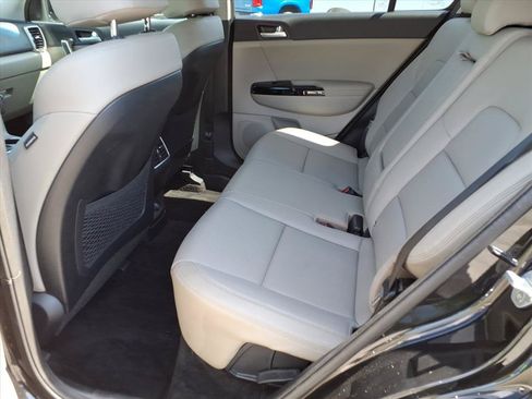 Used 2020 Kia Sportage EX AWD/4WD image 9