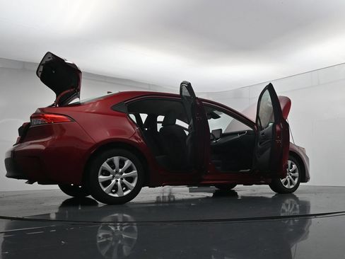 Used 2024 Toyota Corolla LE FWD image 44