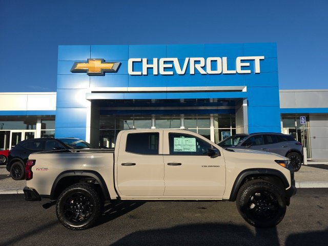 New 2026 Chevrolet Colorado Trail Boss AWD/4WD image 2
