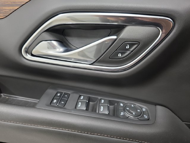 Used 2023 Chevrolet Tahoe High Country AWD/4WD image 28