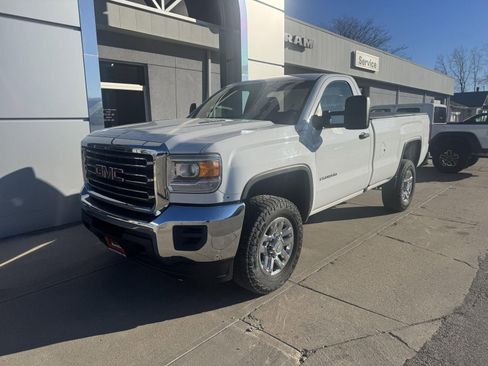 Used 2016 GMC Sierra 2500 4x4 Regular Cab image 2