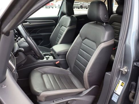 Used 2020 Volkswagen Atlas Cross Sport SEL Premium R-Line image 15