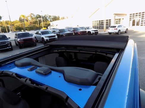 Certified 2025 Jeep Wrangler Sport S image 22