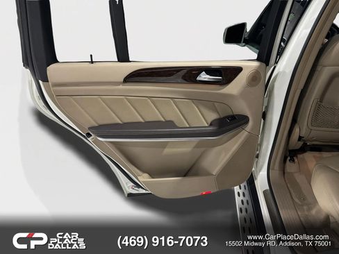 Used 2013 Mercedes-Benz GL 450 4MATIC image 17