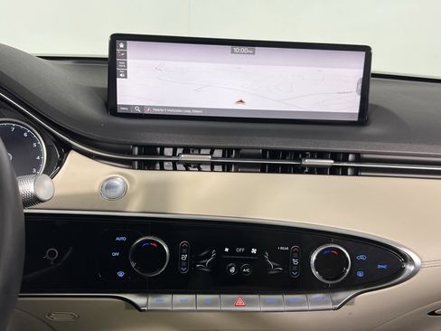 Used 2023 Genesis GV70 2.5T w/ Select Package image 24