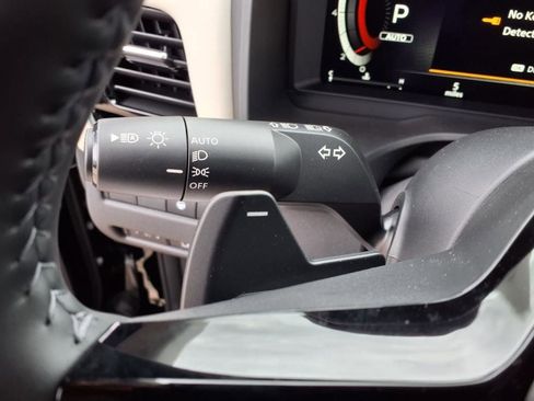 New 2025 Nissan Rogue SL w/ Tech Package image 19