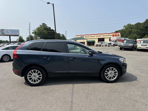 Used 2010 Volvo XC60 T6 image 8