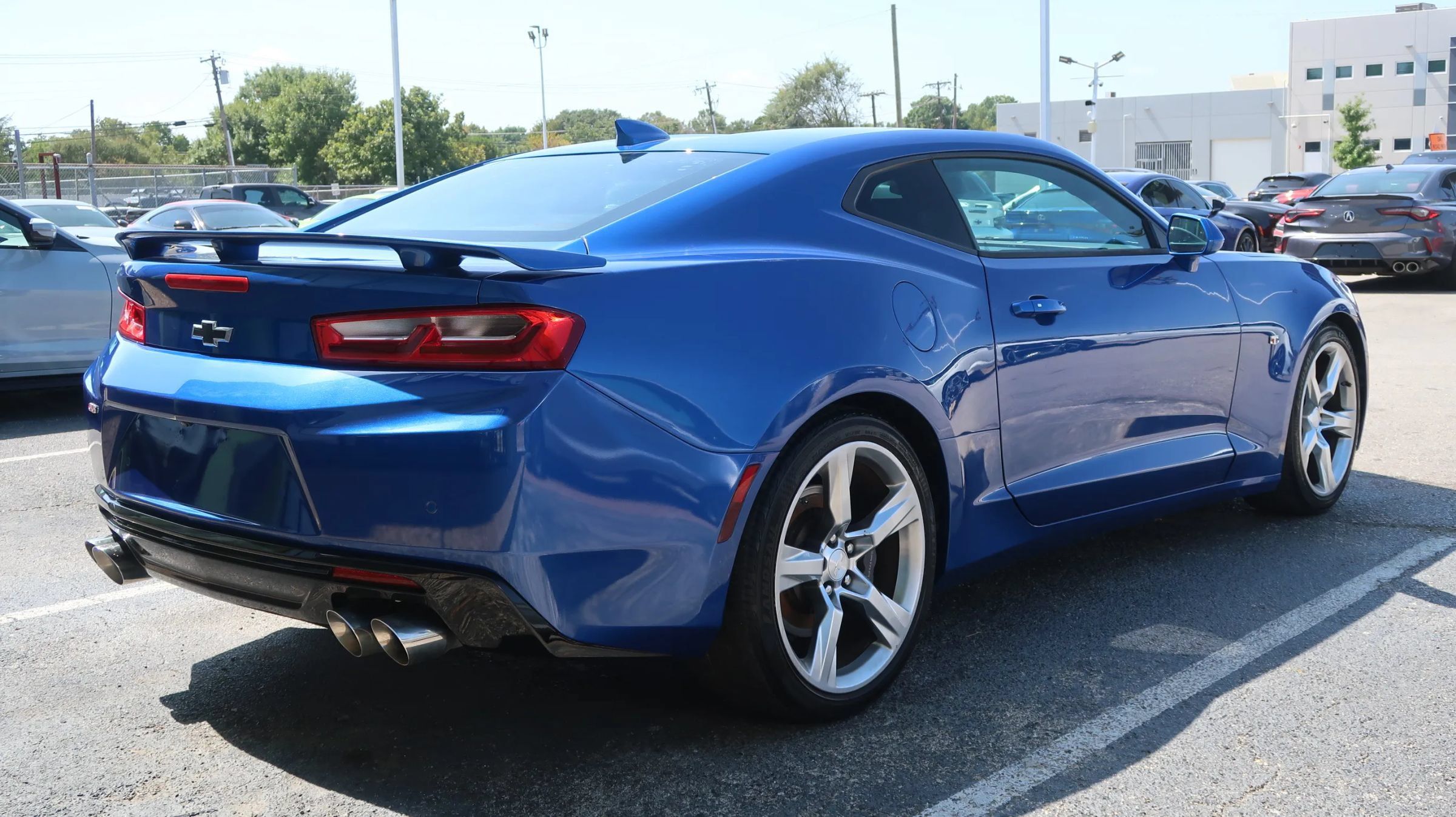 Used 2018 Chevrolet Camaro SS RWD image 15