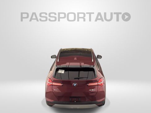 Used 2025 BMW X3 xDrive30i w/ Premium Package AWD/4WD image 4
