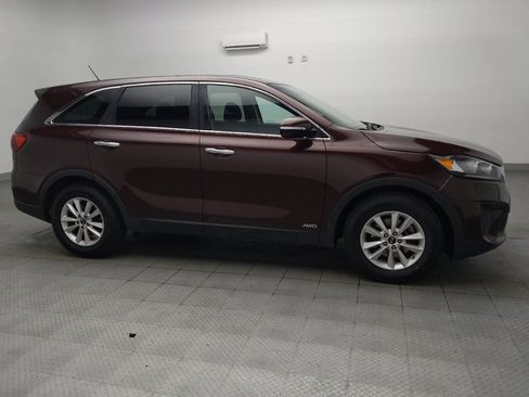 Used 2020 Kia Sorento AWD V6 image 11