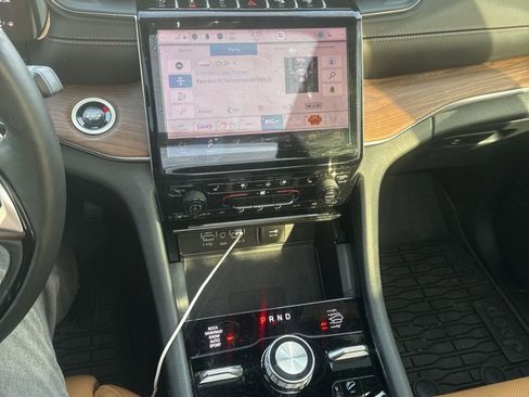 Used 2024 Jeep Grand Cherokee L Summit w/ High Altitude Package image 13