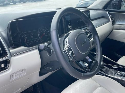 Used 2022 Kia Sorento SX FWD image 10