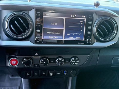 Used 2020 Toyota Tacoma TRD Off-Road w/ Technology Package AWD/4WD image 79