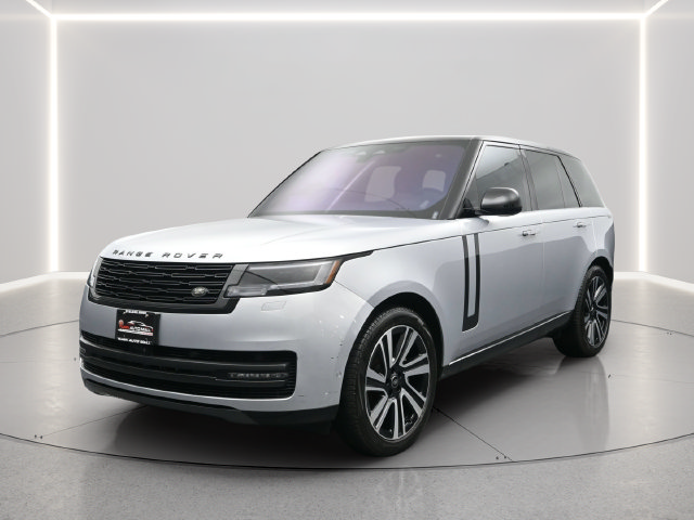 Used 2023 Land Rover Range Rover SE AWD/4WD image 2
