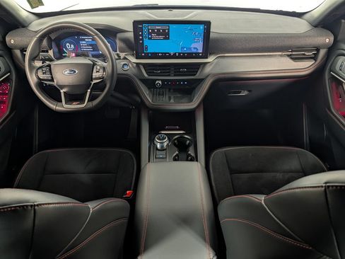 Certified 2025 Ford Explorer ST AWD/4WD image 16