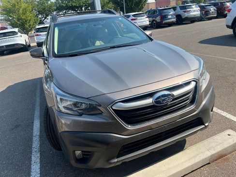 Used 2021 Subaru Outback Premium AWD/4WD image 1