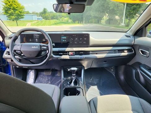 Certified 2025 Kia K4 FWD image 20