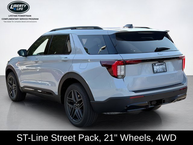 Used 2027 Ford Explorer ST-Line w/ Premium Package AWD/4WD image 5