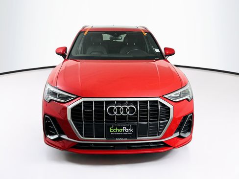 Used 2025 Audi Q3 2.0T Premium AWD/4WD image 2
