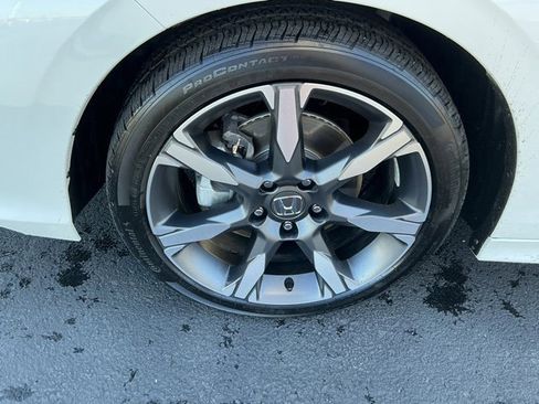 Used 2025 Honda Civic Sport image 12