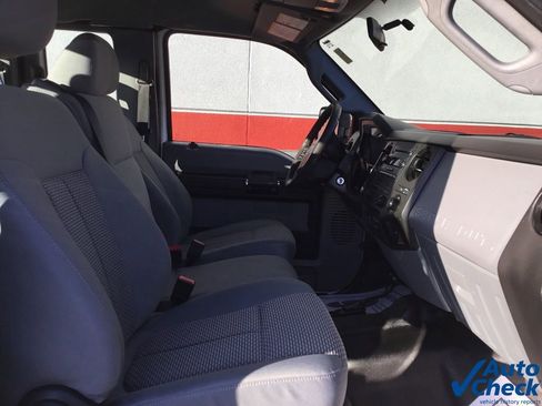 Used 2016 Ford F250 XL w/ Power Equipment Group image 31