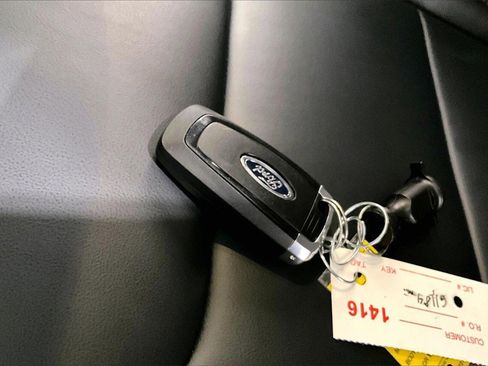 Used 2023 Ford Maverick Lariat w/ Black Appearance Package image 19