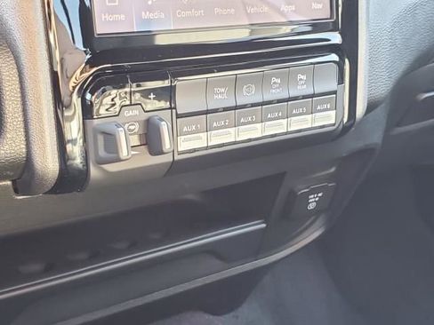 Used 2025 RAM 2500 Tradesman image 21