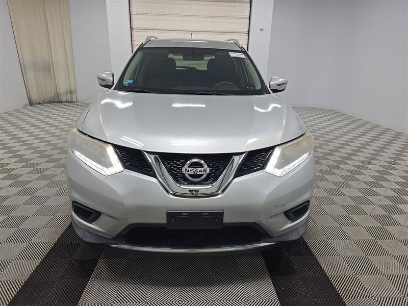 Used 2016 Nissan Rogue SV AWD/4WD image 2