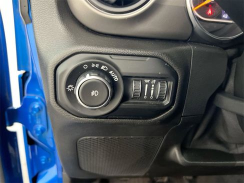 Used 2021 Jeep Wrangler Unlimited Sport image 17