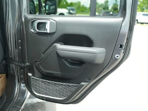 New 2026 Jeep Gladiator Sport w/ Dual Top Group AWD/4WD image 20