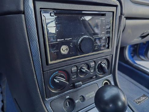 Used 1999 MAZDA MX-5 Miata RWD image 23
